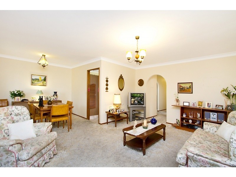 4 Parnki Parade, Palm Beach QLD 4221