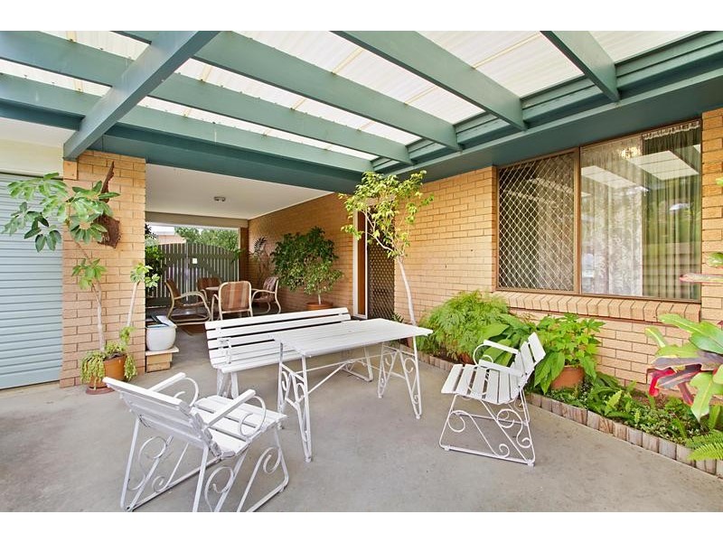 4 Parnki Parade, Palm Beach QLD 4221