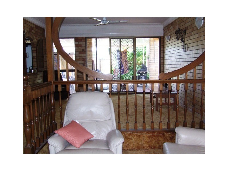 19 Parnki Parade, Palm Beach QLD 4221