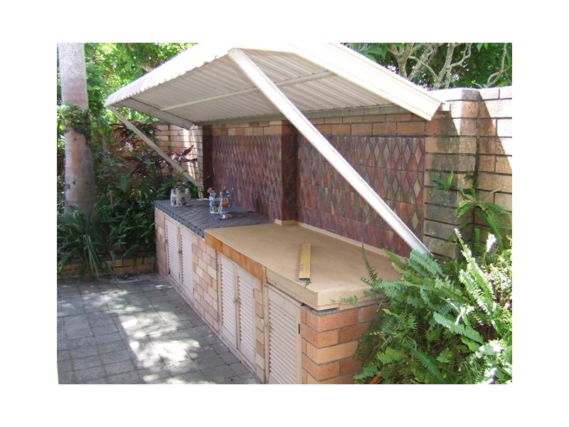 19 Parnki Parade, Palm Beach QLD 4221