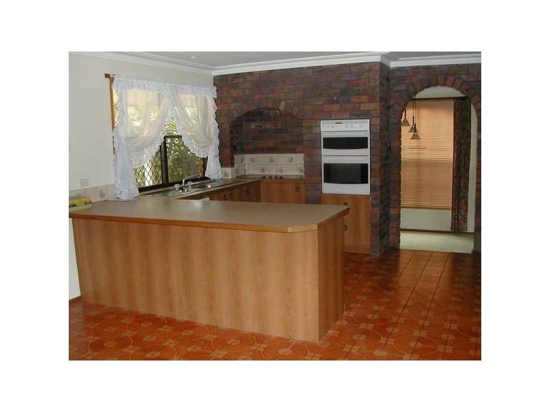 15 Foothill Street, Elanora QLD 4221