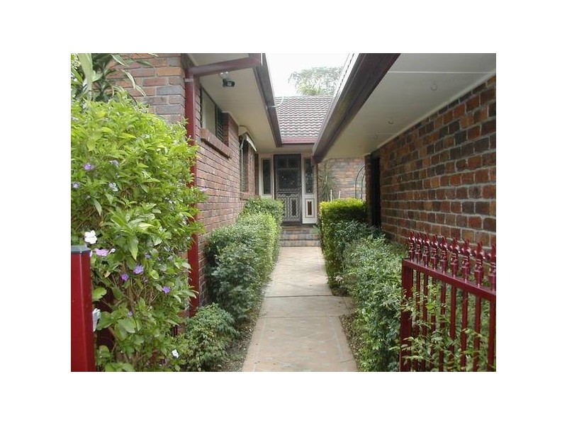 15 Foothill Street, Elanora QLD 4221