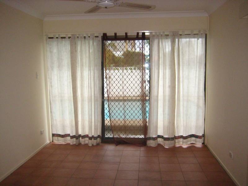 11 Chant Street, Broadbeach Waters QLD 4218