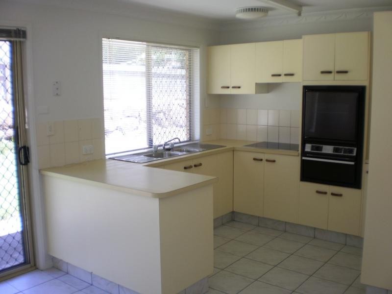 28 Glentrees Grove, Currumbin Waters QLD 4223