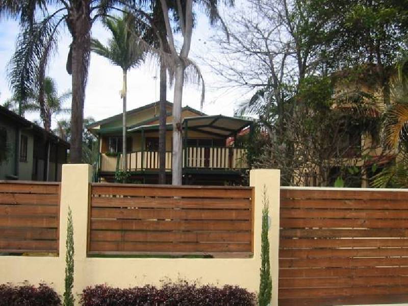 16 Fifteenth Avenue, Palm Beach QLD 4221