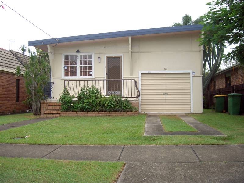 82 Palm Beach Avenue, Palm Beach QLD 4221