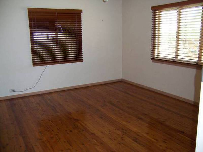 3 Anzac Parade, Burleigh Heads QLD 4220