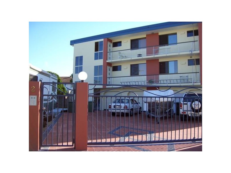 3/2 Murlong Crescent, Palm Beach QLD 4221