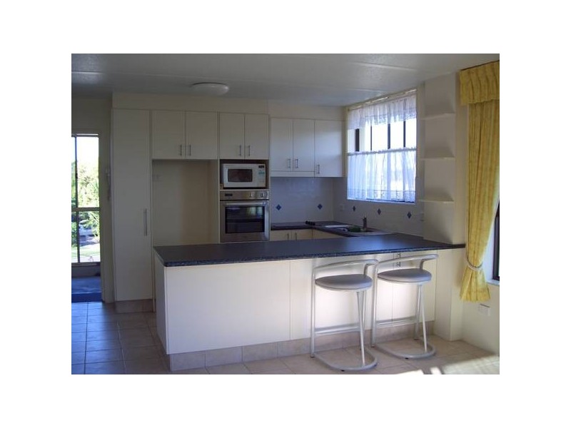 3/2 Murlong Crescent, Palm Beach QLD 4221