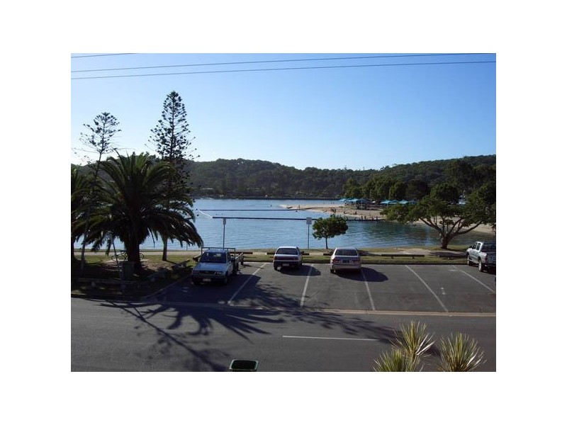 3/2 Murlong Crescent, Palm Beach QLD 4221