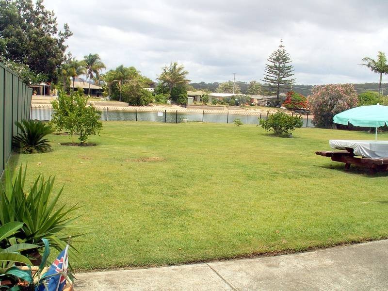 52 Parnki Parade, Palm Beach QLD 4221