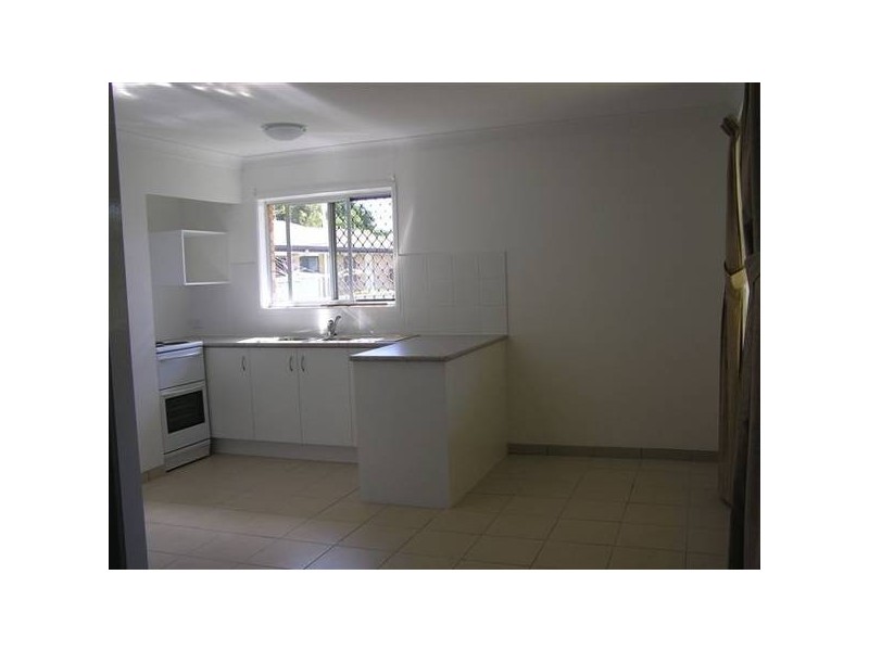 2/13 Walker Avenue, Palm Beach QLD 4221