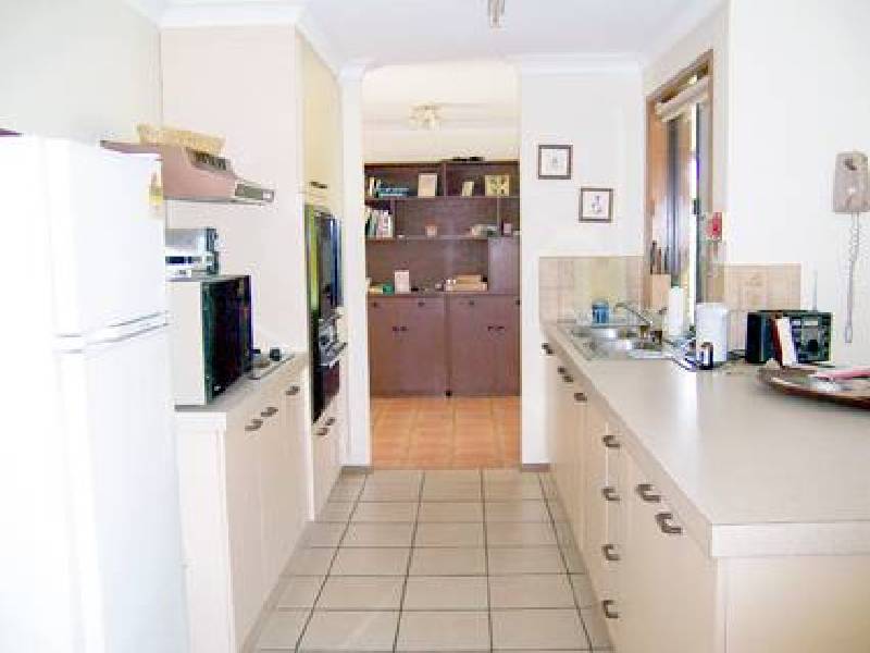 6 Sawtell Drive, Currumbin Waters QLD 4223
