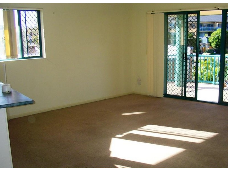 12/1028-1030 Gold Coast Highway, Palm Beach QLD 4221