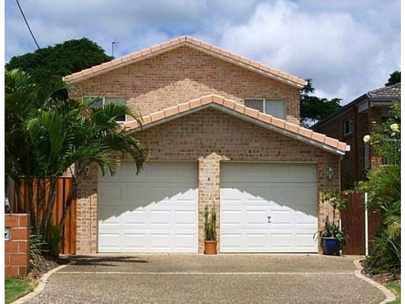 1/4 First Avenue, Palm Beach QLD 4221