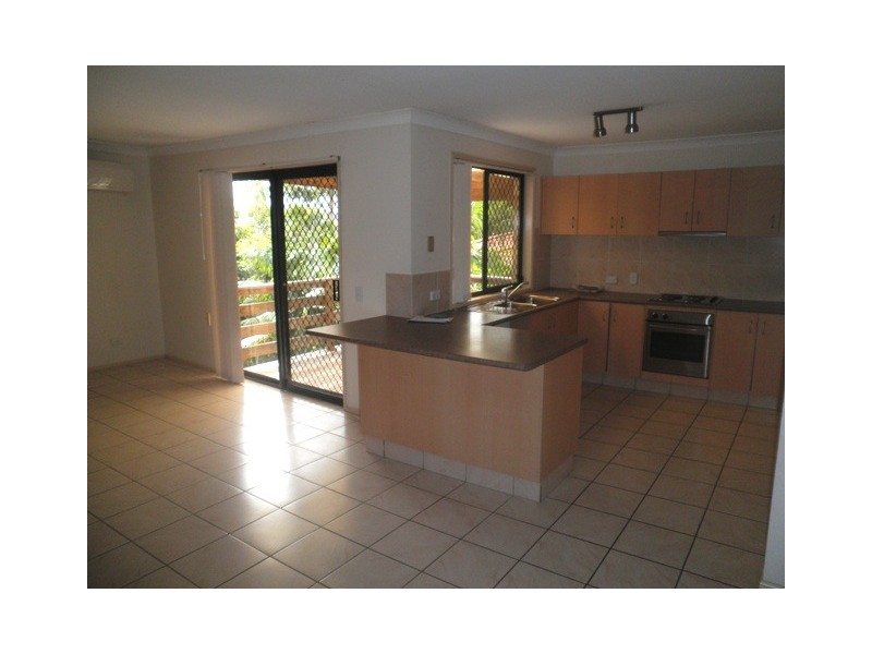 41 Hibertia Avenue, Elanora QLD 4221