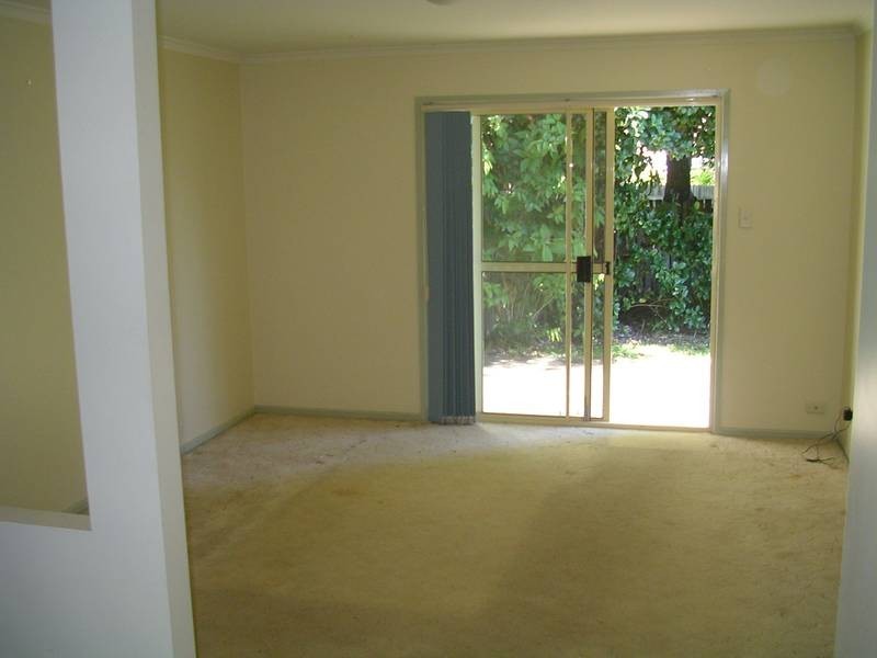 2/60 Saffron Street, Elanora QLD 4221