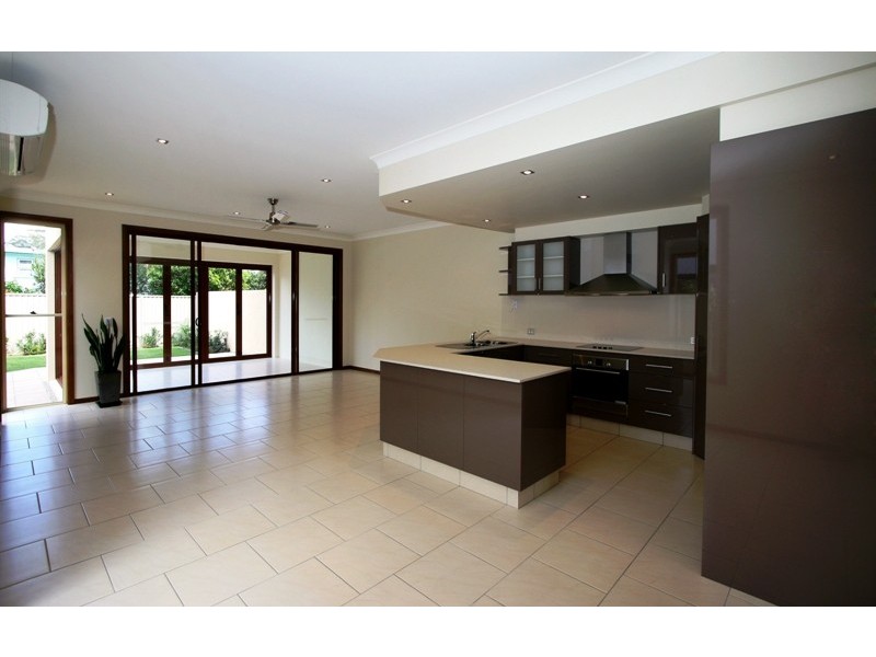 1/10 Bali Avenue, Palm Beach QLD 4221