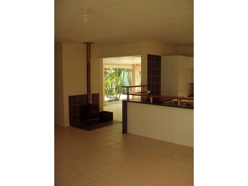 1/6 Wisteria Court (Front House), Tallebudgera Valley QLD 4228