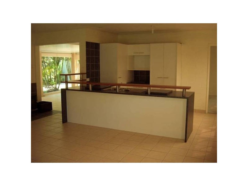 1/6 Wisteria Court (Front House), Tallebudgera Valley QLD 4228