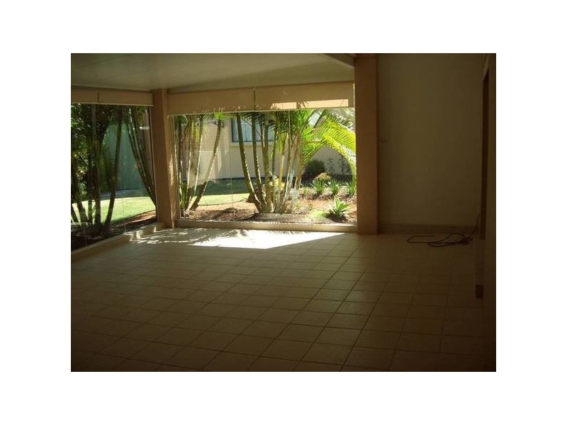 1/6 Wisteria Court (Front House), Tallebudgera Valley QLD 4228