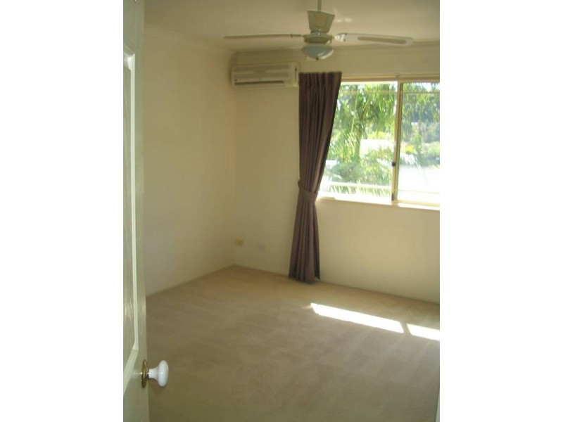 10/2-4 Gilchrist Drive, Currumbin Waters QLD 4223