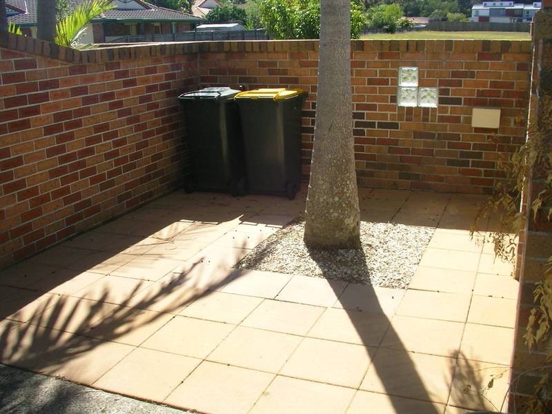 10/2-4 Gilchrist Drive, Currumbin Waters QLD 4223