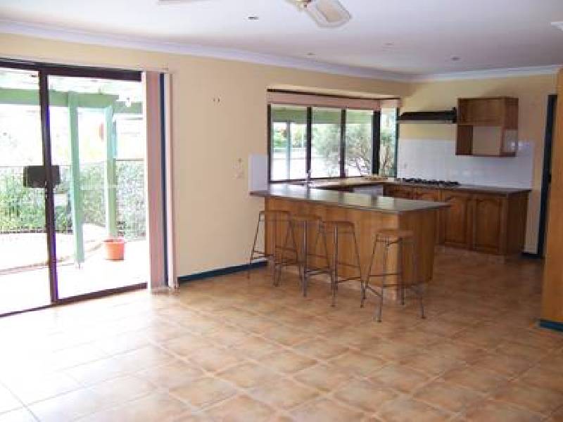 8 Boom Court, Currumbin Waters QLD 4223