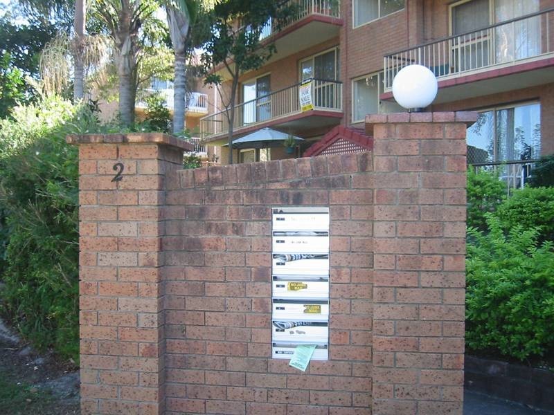 4/2 Brooke Avenue, Palm Beach QLD 4221
