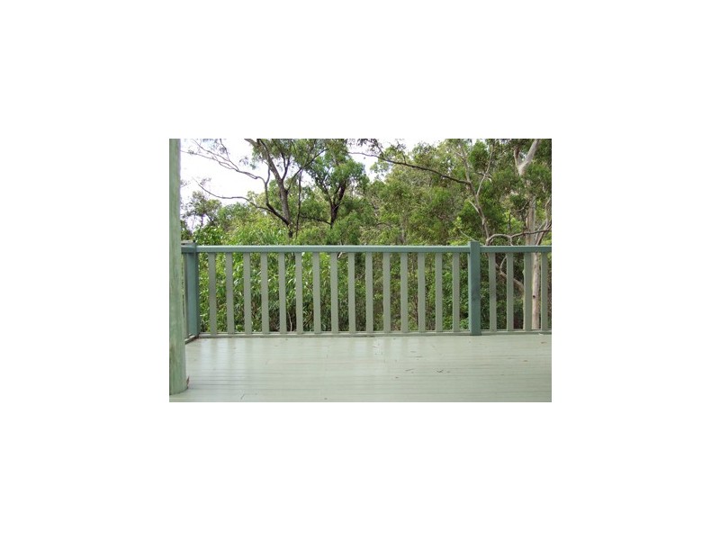 Cheshire Grove, Elanora QLD 4221