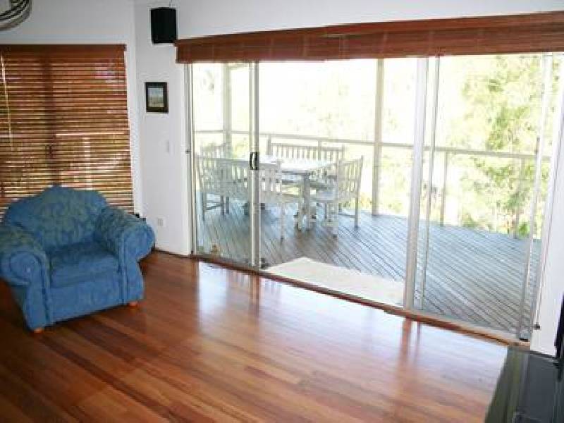 27 Bronhill Street, Currumbin Waters QLD 4223
