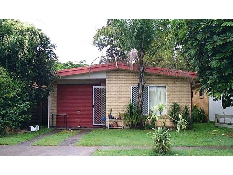 44 Seventh Avenue, Palm Beach QLD 4221