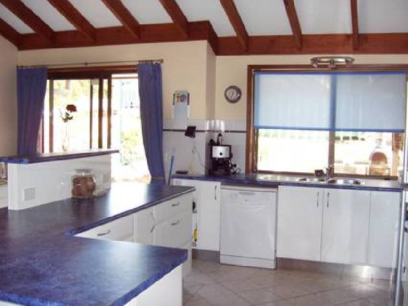 Foothill Street, Elanora QLD 4221