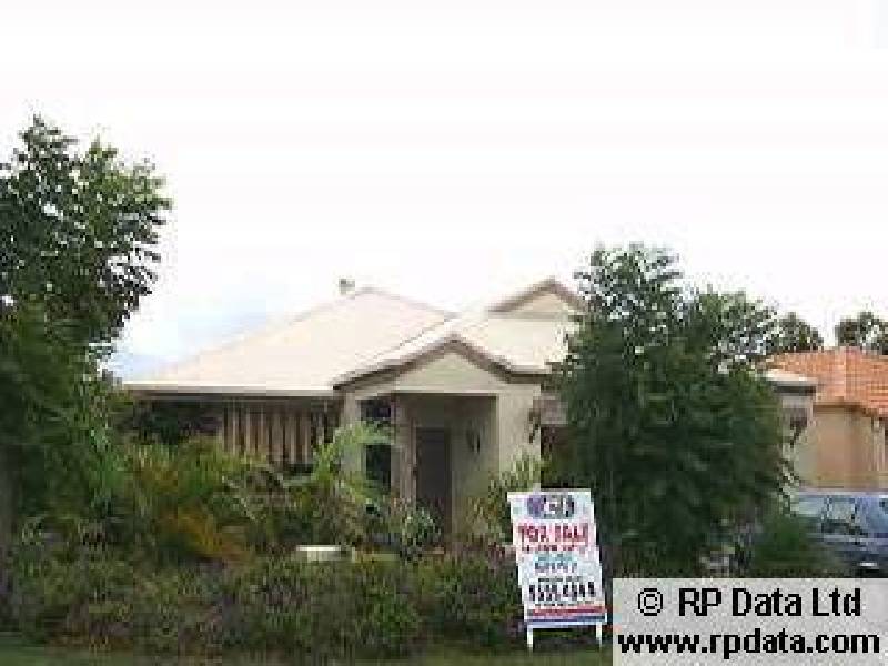 36 Lakes Circuit, Burleigh Waters QLD 4220