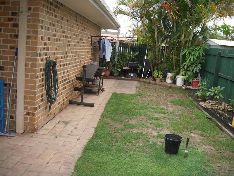 72 Bergamont Street, Elanora QLD 4221