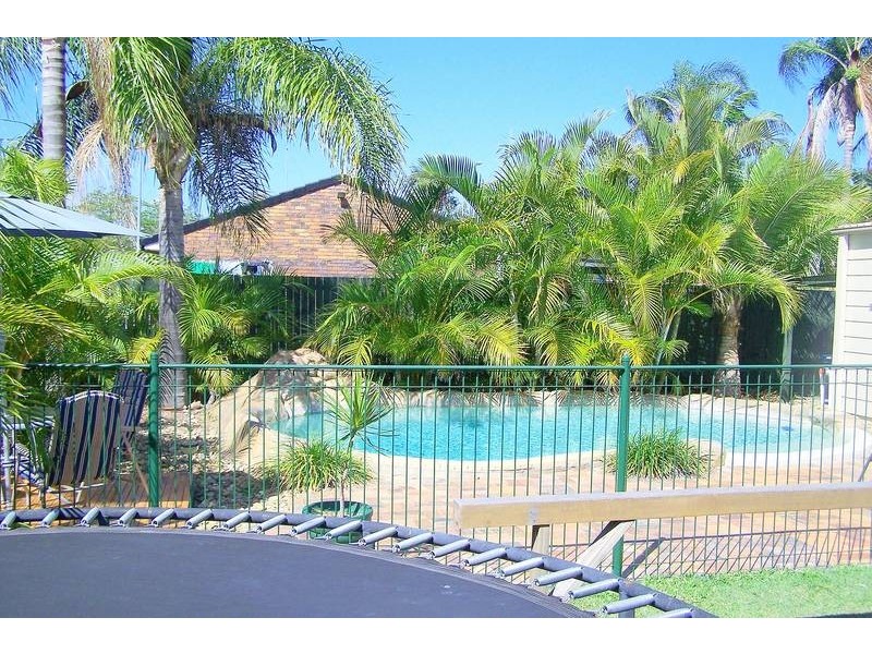 16 Ware Drive, Currumbin Waters QLD 4223