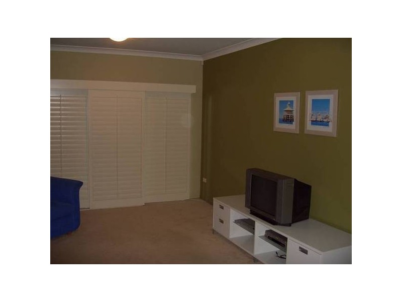 1/2 Beachcomber Close, Burleigh Waters QLD 4220