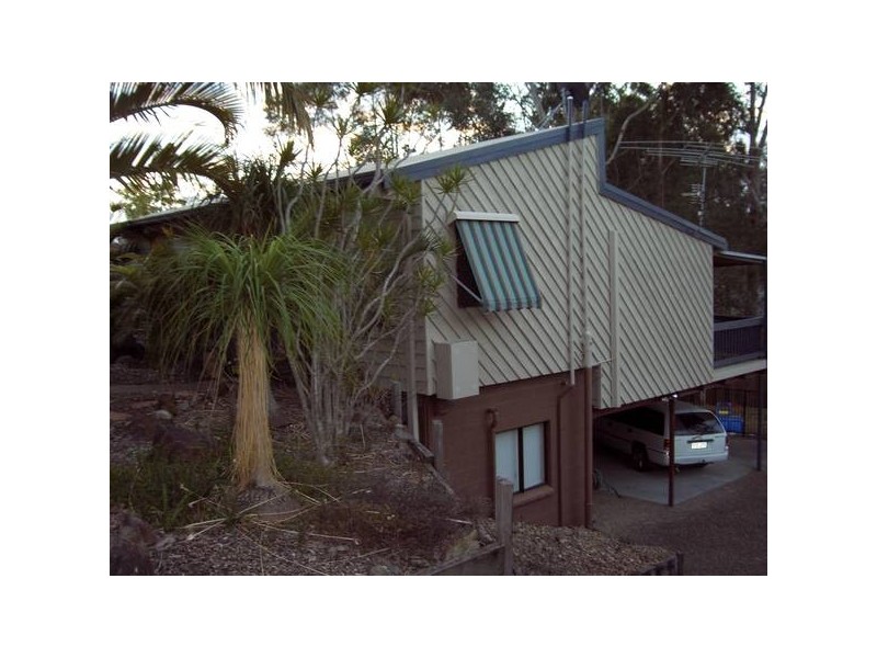 Currant St, Elanora QLD 4221