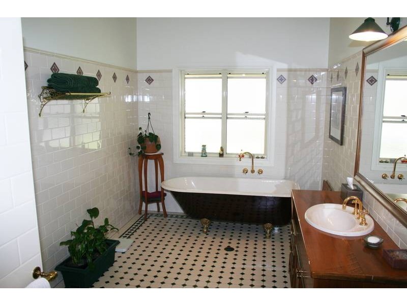172 Petsch Creek Road, Tallebudgera Valley QLD 4228