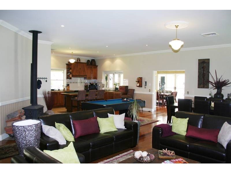 172 Petsch Creek Road, Tallebudgera Valley QLD 4228