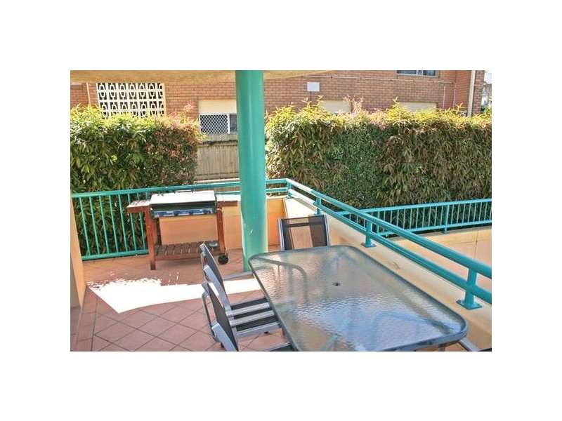 4/1028-1030 Gold Coast Highway, Palm Beach QLD 4221