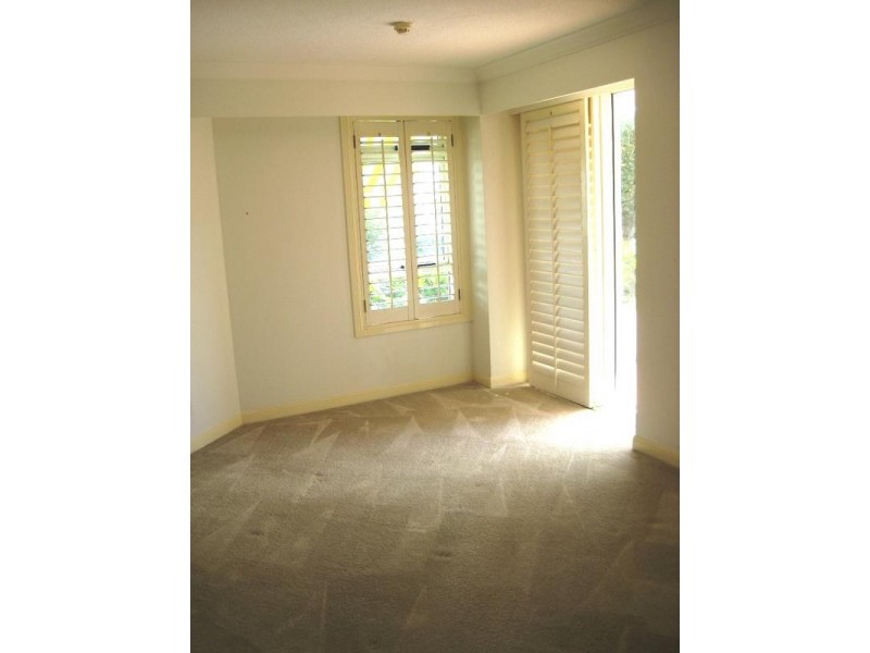 1111/90 The Phoenician Surf Parade, Broadbeach QLD 4218