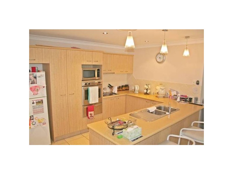 2/5 Keegan Circuit, Currumbin Waters QLD 4223