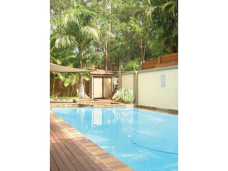 6 Ponderosa Court, Elanora QLD 4221