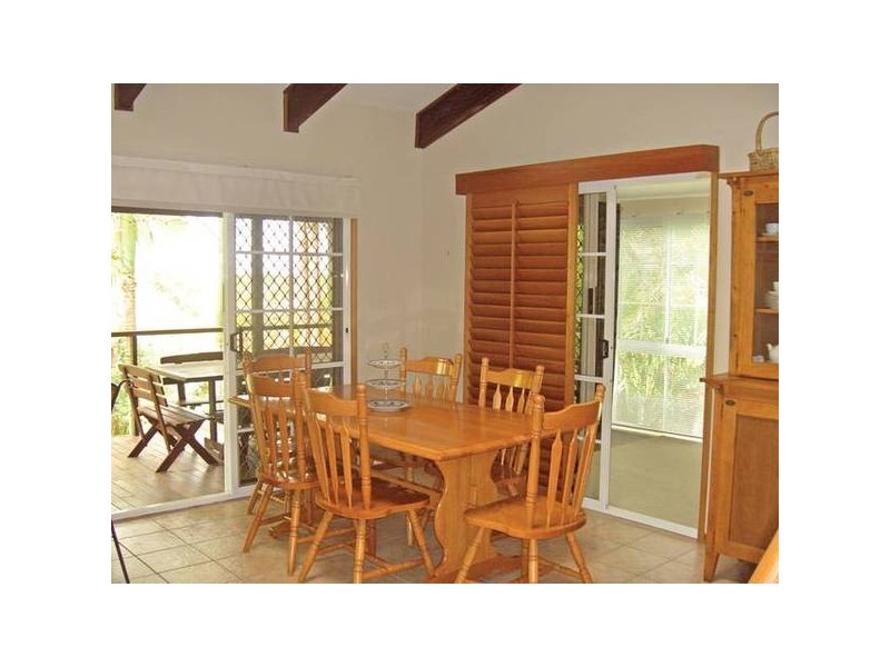 6 Ponderosa Court, Elanora QLD 4221