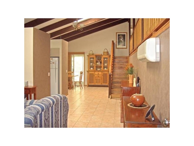 6 Ponderosa Court, Elanora QLD 4221