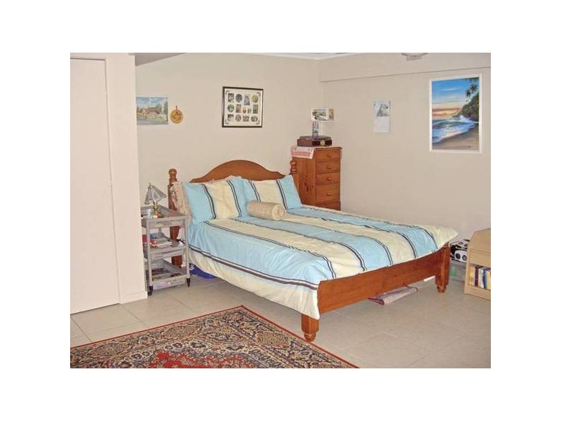 6 Ponderosa Court, Elanora QLD 4221