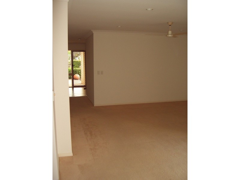 32A Tuggerah Close, Robina QLD 4226