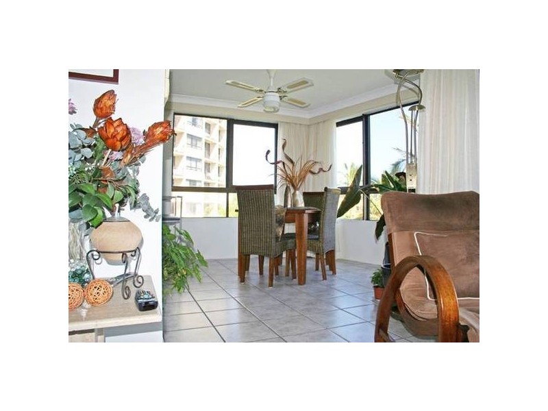 2E/969 Gold Coast Highway, Palm Beach QLD 4221