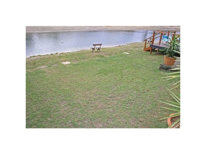 17 Dolphin Court, Palm Beach QLD 4221